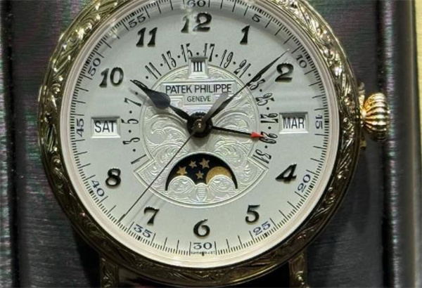 百达翡丽机芯怎么取出（图）